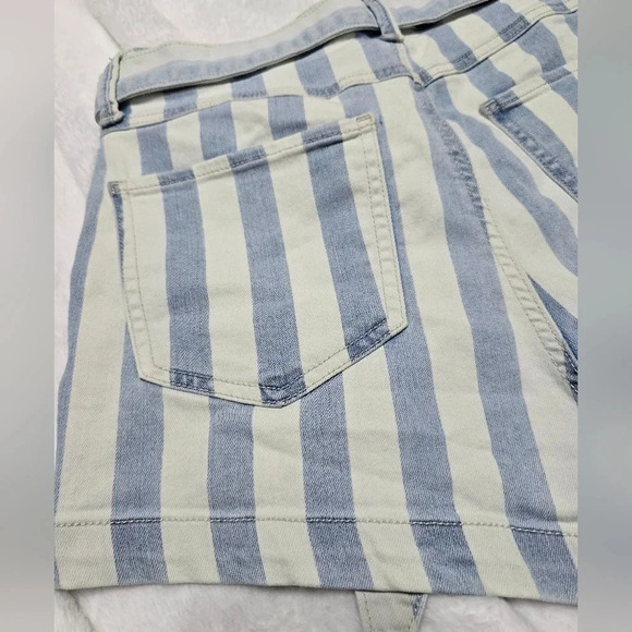 Rewash Super High Rise Vintage Reunion Striped Denim Shorts, Size 11/30, EUC! - Picture 7 of 10